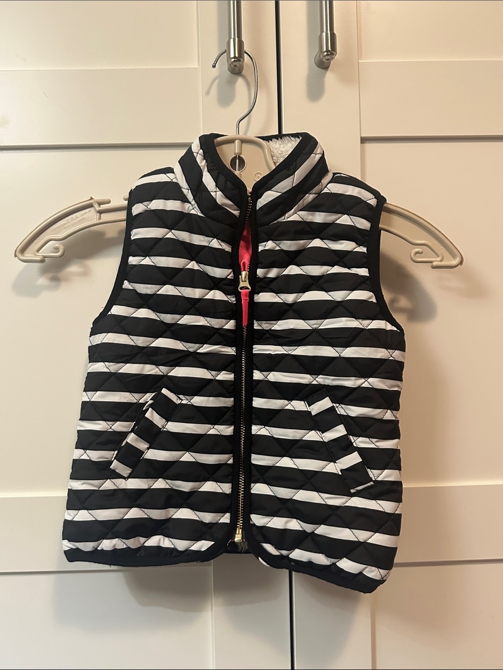 Girls' Black & White Striped Quilted Vest - Sleeveless Jacket LIMITED TIME ONLY